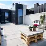 Large House In New York Style With A Private Rooftop Terrace.