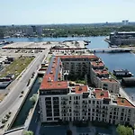 Modern Penthouse With Rooftop In Enghave Brygge