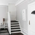 Hauser Luxury Apartments