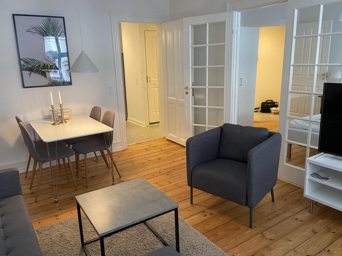 Bright 2-bedroom In Elegant Osterbro * Copenhagen