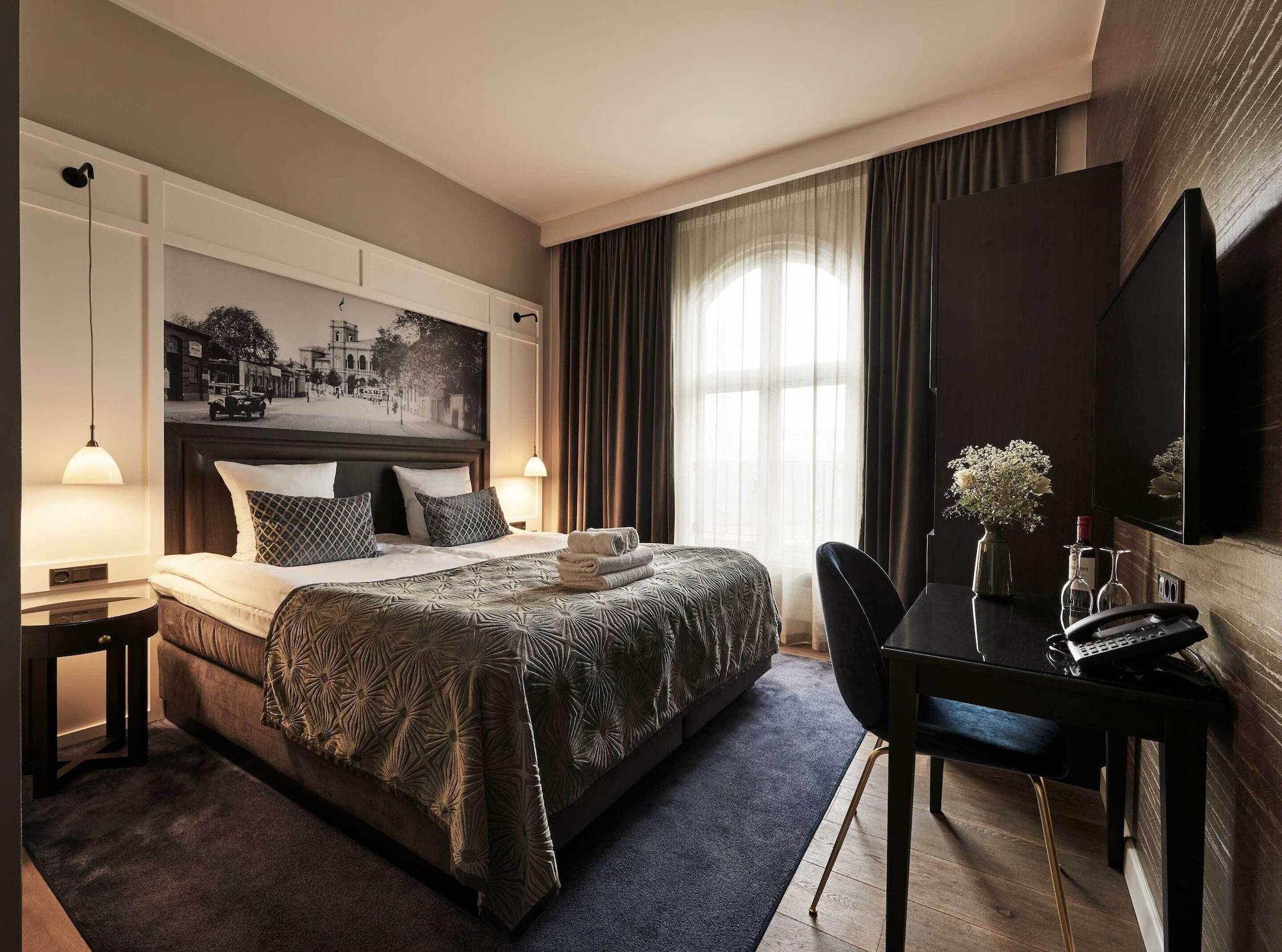 Hotel Ascot