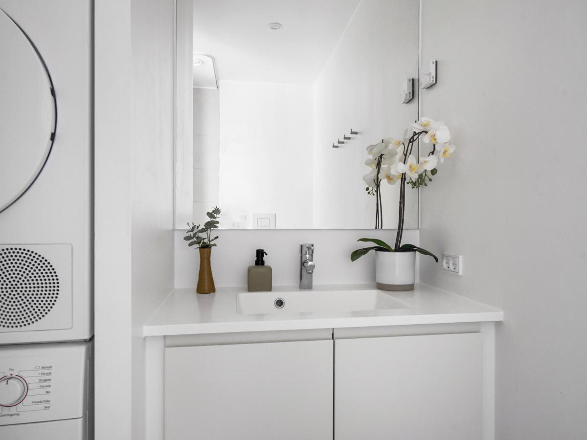 Sanders Arena - Precious One-bedroom Close To Metro Station *