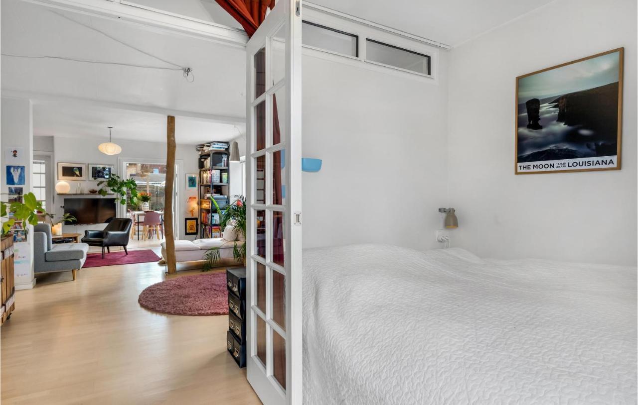 Vakantiehuis Gorgeous In S With Kitchen