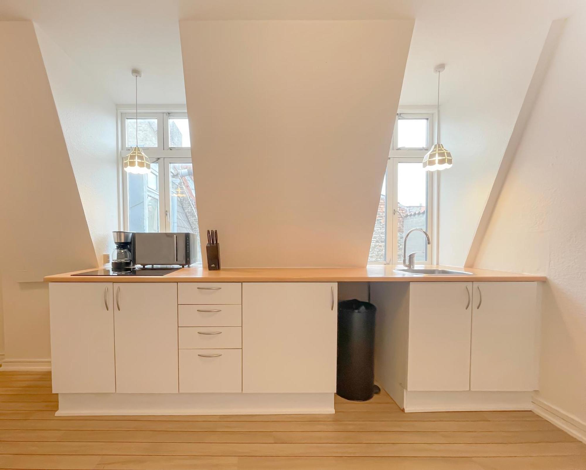 Rustic & Cozy 2br In Heart Of Cph By Stroget *