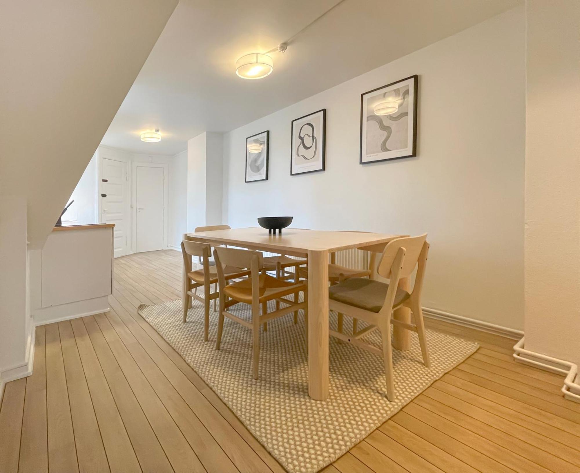 Rustic & Cozy 2br In Heart Of Cph By Stroget