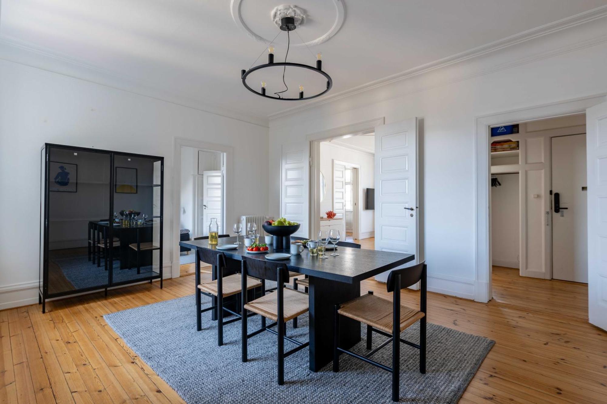 Spacious 3 Bedroom Flat In Peaceful Area Copenhagen
