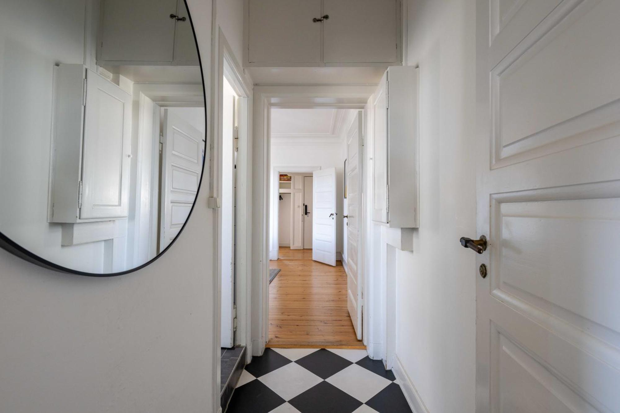 Apartment Spacious 3 Bedroom Flat In Peaceful Area Copenhagen