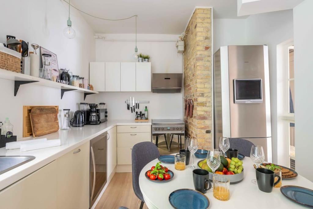 Apartment 2br Next To The Lakes Copenhagen