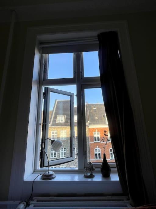 The Heart Of Norrebro Apartment, Sleeps 4 People *