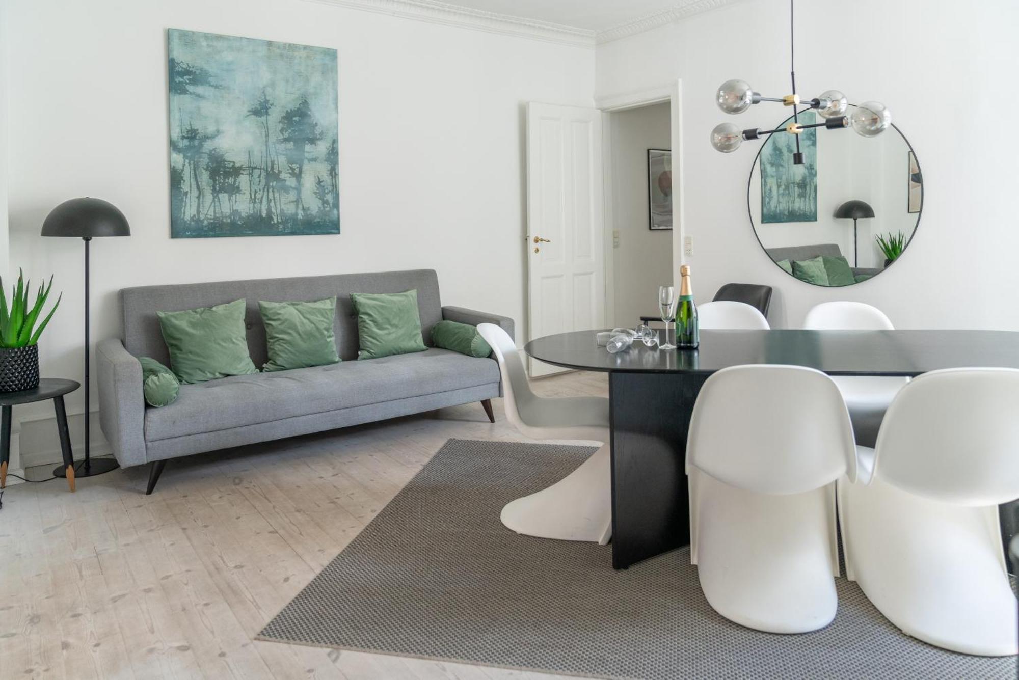 Nyhavn - Luxurious 3-4 Bedroom *