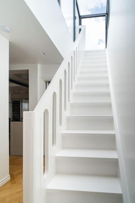 Central Penthouse With Panoramic Private Terrace Appartement *
