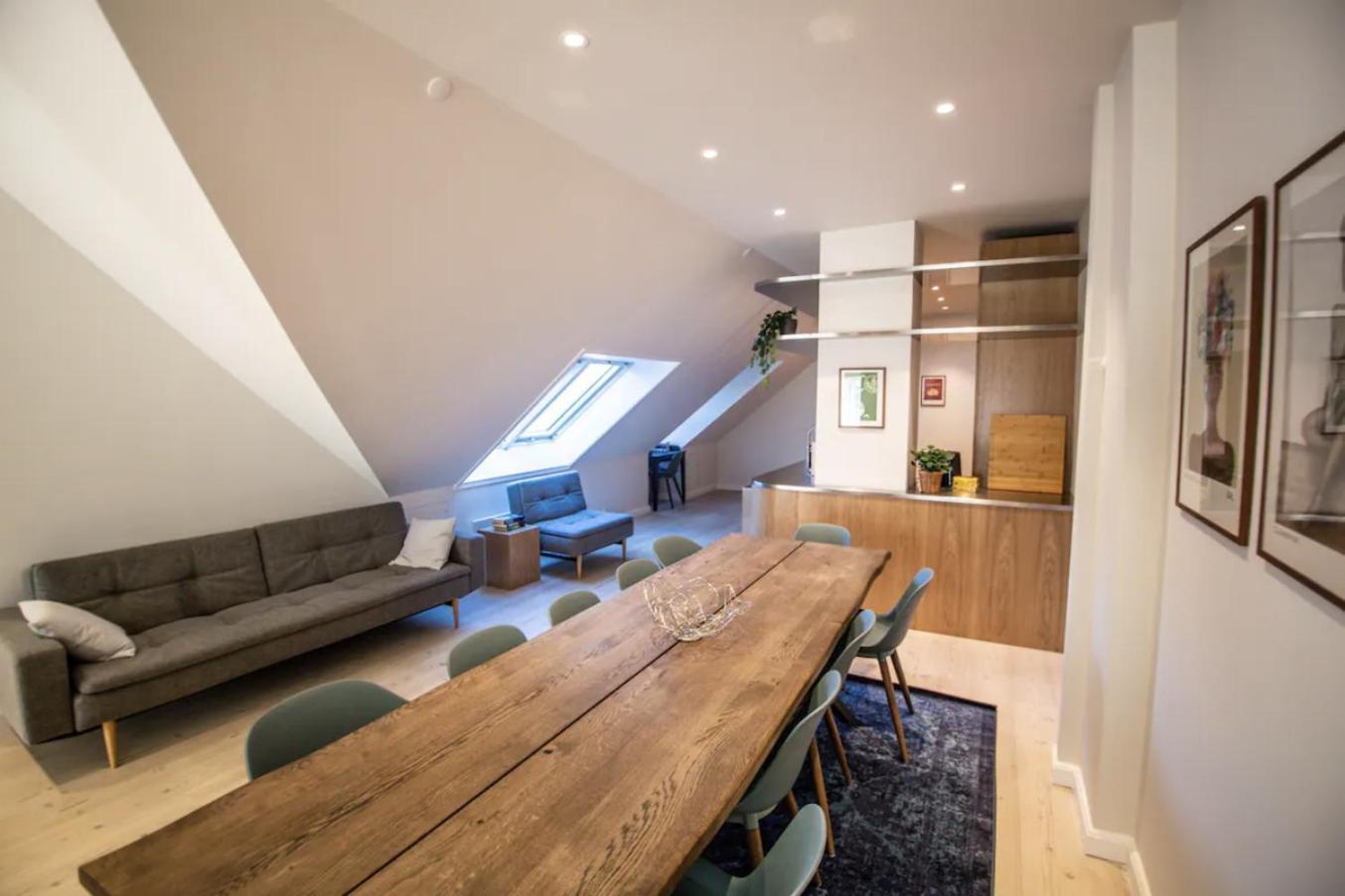 Stunning Penthouse A Location *