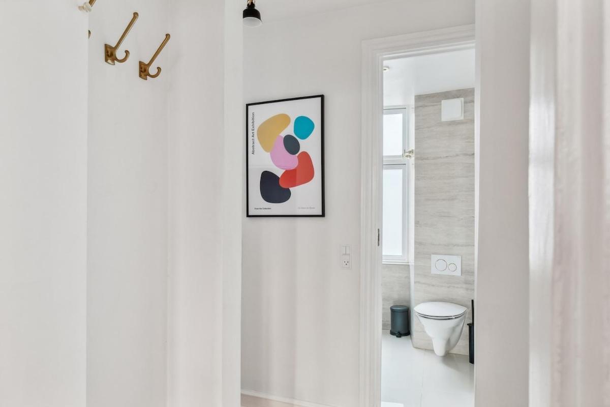 Location - 5 Min To Tivoli And Main Station Apartment