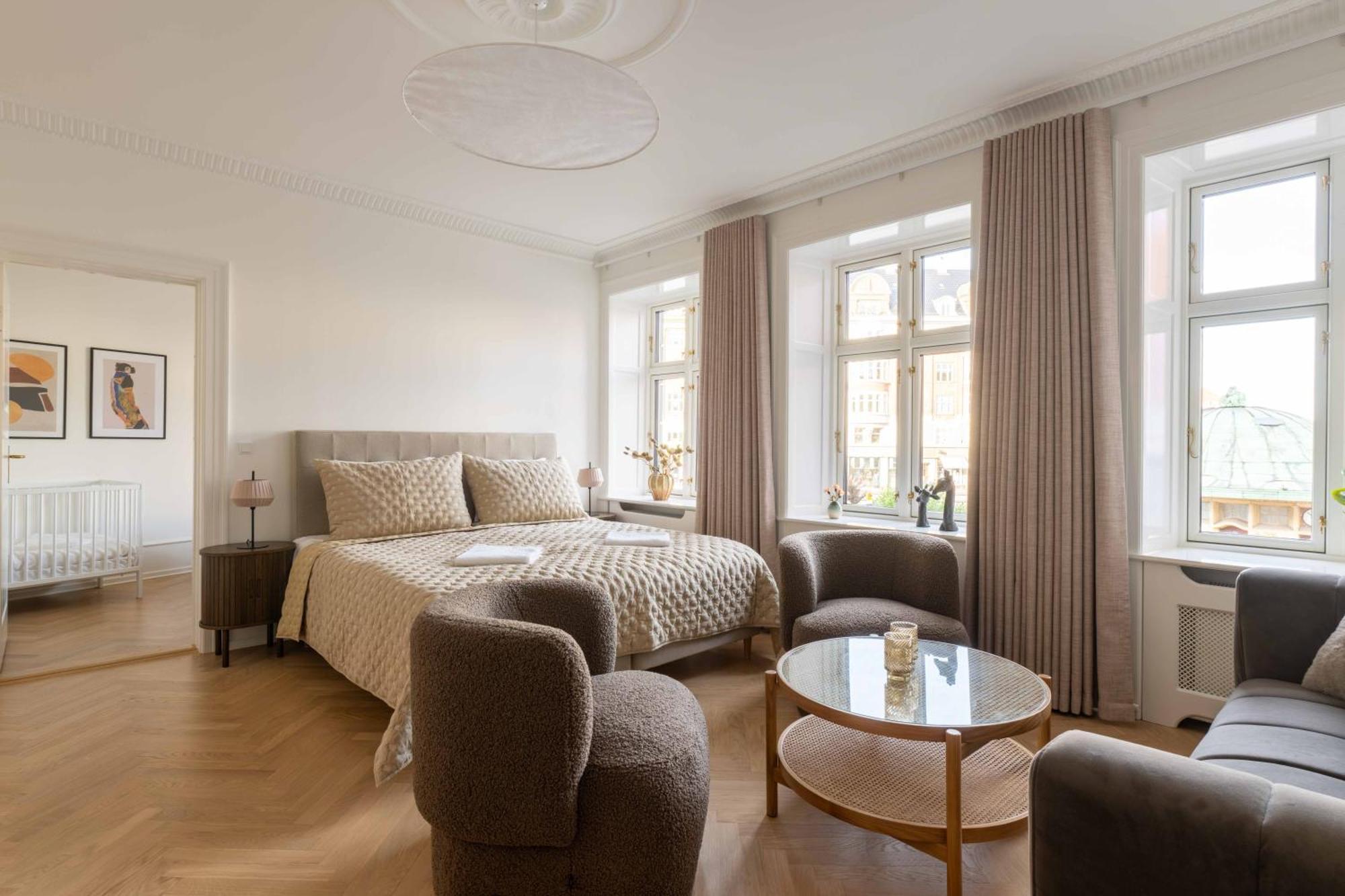 Lovely By W Bathtub And Balcony Apartment