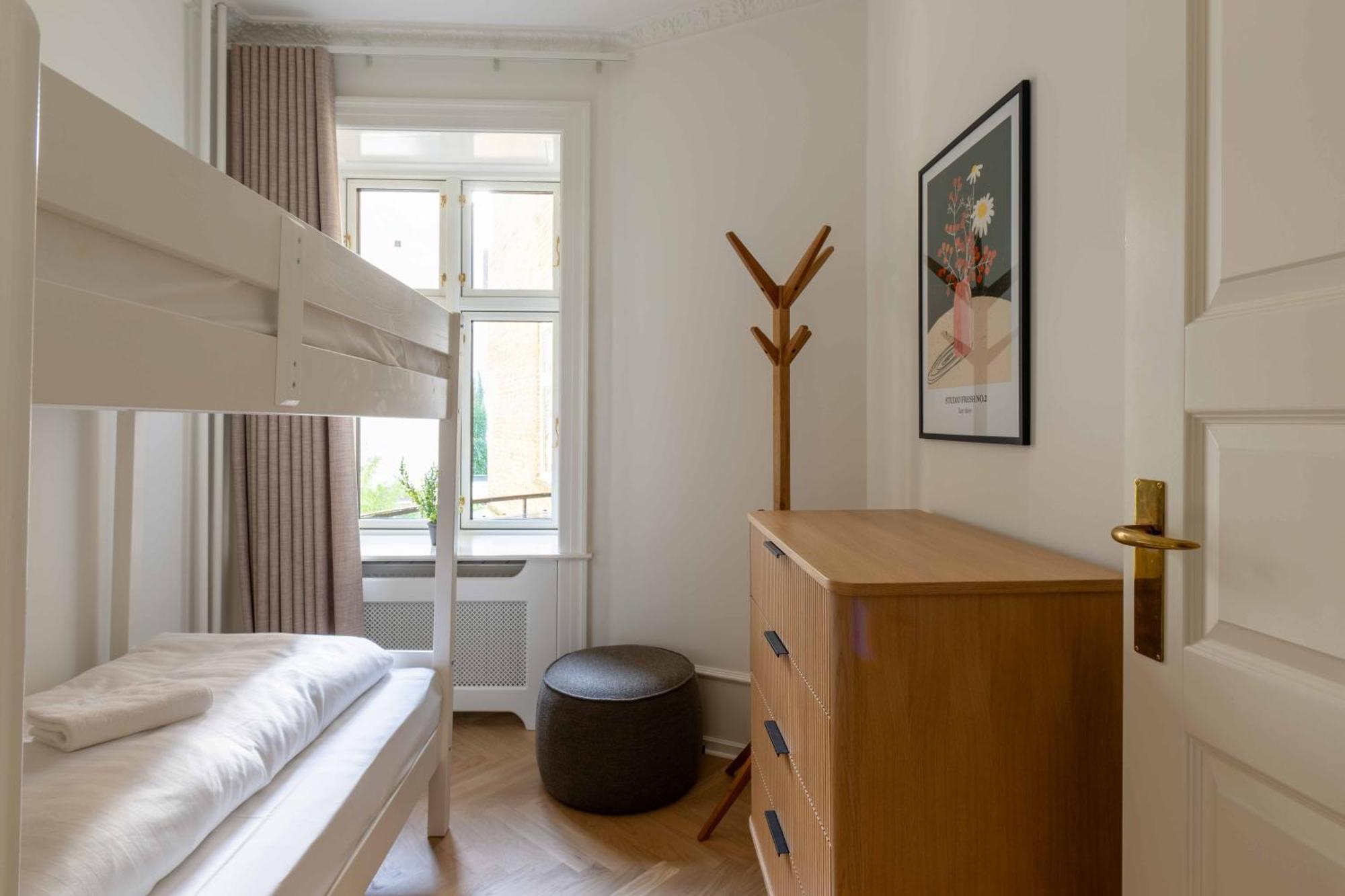 Lovely By W Bathtub And Balcony Apartment