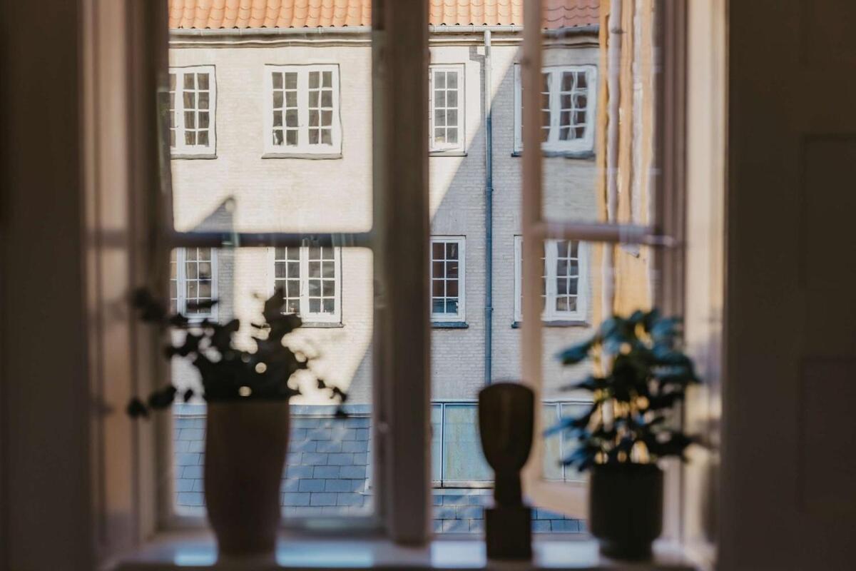 Lovely Overlooking King's Garden * Copenaghen