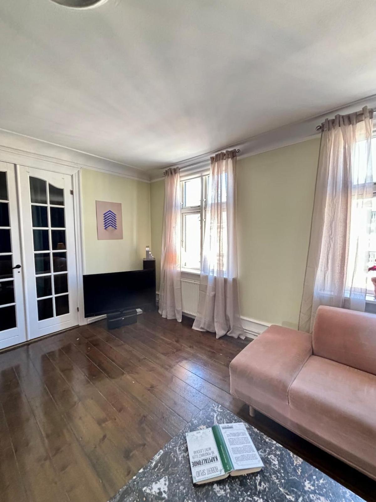 Unbeatable Cph Location - Local With Sunny Terrace