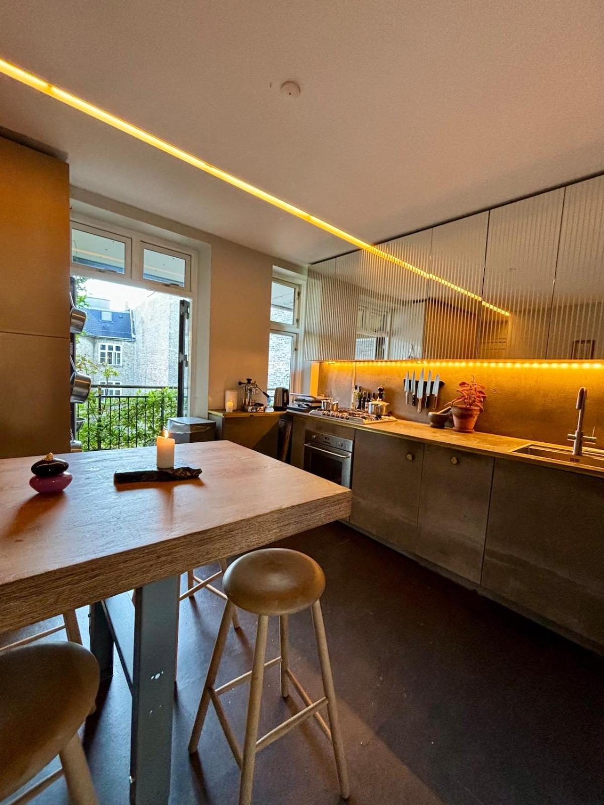 Apartment Unbeatable Cph Location - Local With Sunny Terrace Copenhagen