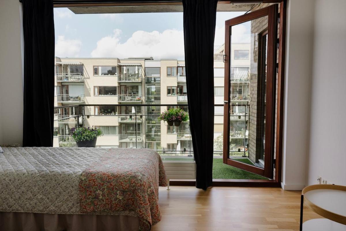On The Beach, Close To Centre & Airport Appartement