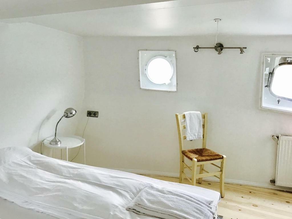 Houseboat Botel Copenhagen