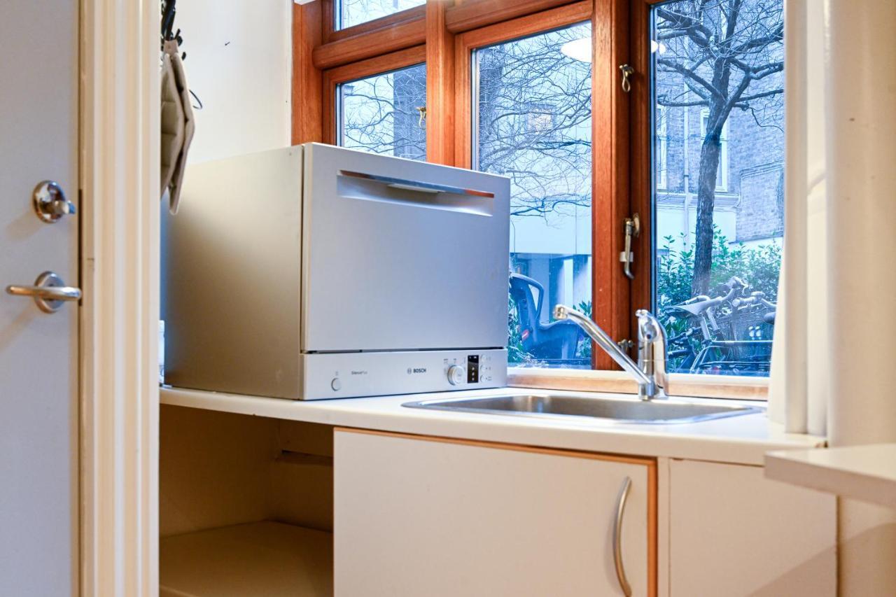 Sanders Park - One-bedroom Close To The Metro Station