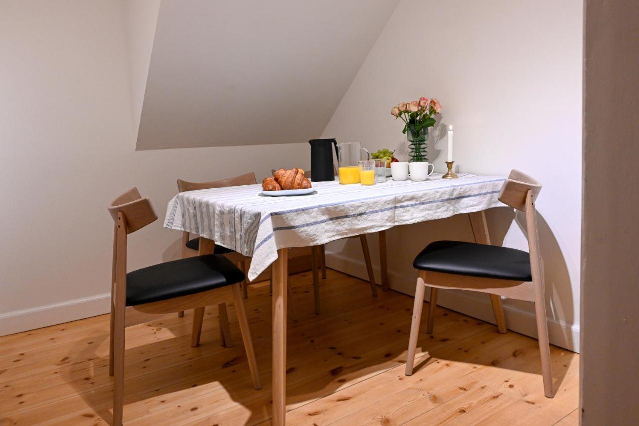 Sanders Park - One-bedroom Close To The Metro Station
