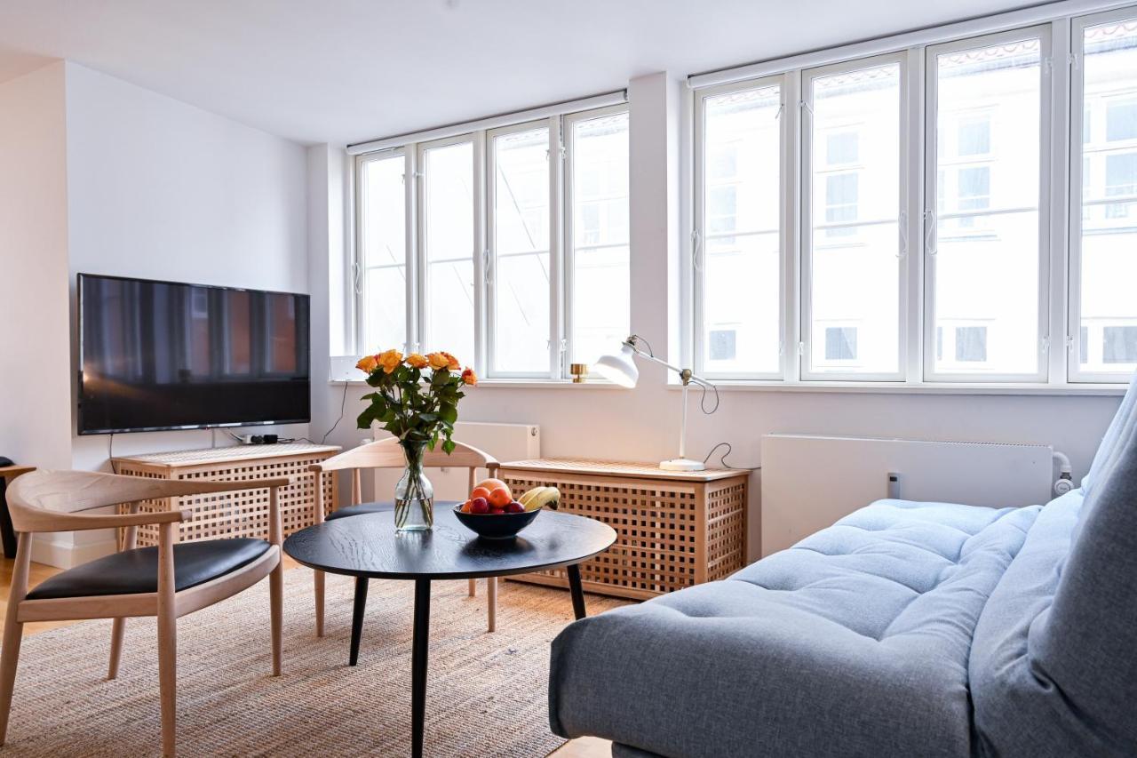 Sanders Tower - Dreamy Two-bedroom In Charming *