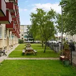 300 M To Metro: 5 Min Airport/12 Min Copenhagen C