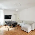 Xl Flat W 3 Bedrooms By Kings Garden In Cph City