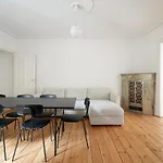 Xl Flat W 3 Bedrooms By Kings Garden In Cph City
