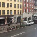 Midt I Hjertet Af Det Aegte Kobenhavn - Istedgade