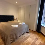 Central Apartment - Rap 8