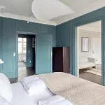 Stylish 4 Bedroom Flat In Cph City