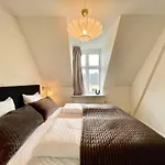 Family Friendly Flat With 2 Bedrooms In Peaceful Area