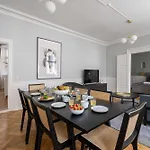 Lavish 4Br Flat In The Heart Of Cph By The Canals