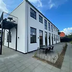 Cozy And Bright Apartments With Private Car Park