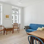 Central 2Br Lejlighed I Kobenhavn K M Terrasse