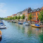 Sanders Swan - Marvellous Villa Close To The Center Of Copenhagen