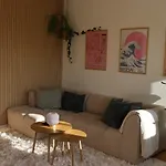 Cosy Appartment Near City, Beach, Metro & Airport