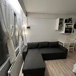 Studio Apartment In Airport Area
