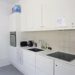 Lovely 1 Bed Room Private Room Close To Norreport