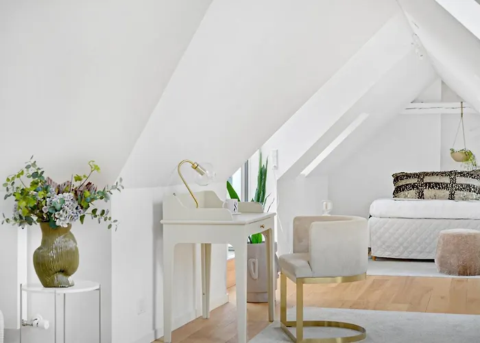 Sanders Regent - Adorable One-Bedroom Apartment Near Central Square