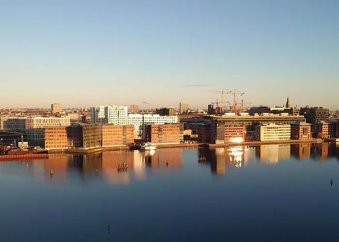 Exclusive Waterfront Apartment - 12Th Floor