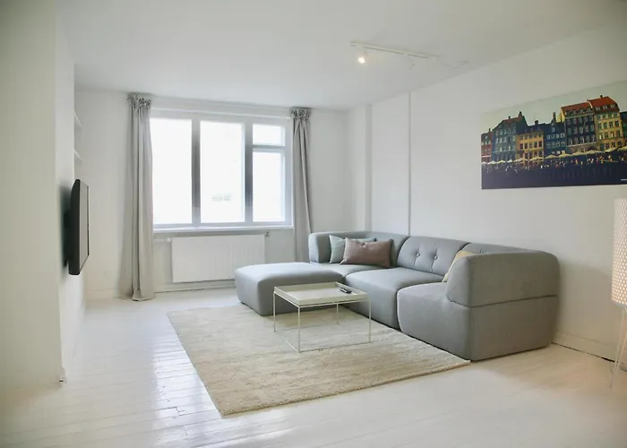 Nice 2-Bed In City Center