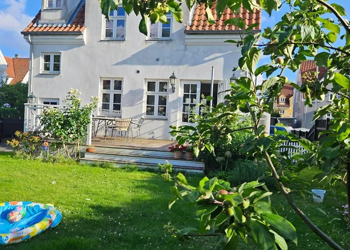 Flot Stort Hus I Valby Udlejes!