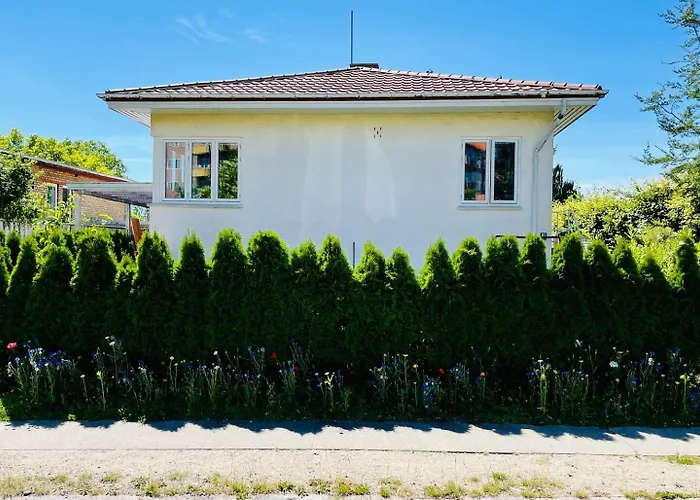 Vidunderlig Villa I Kvarter Taet Pa Centrum