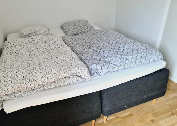 Spacious Apartment 120 Metres From Metro