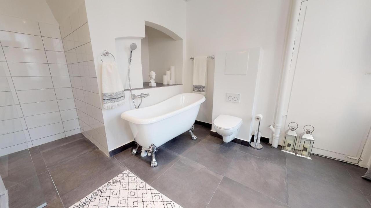 Big 4 Bedroom Flat With Bathtub By Cph Hall Square * Copenhagen