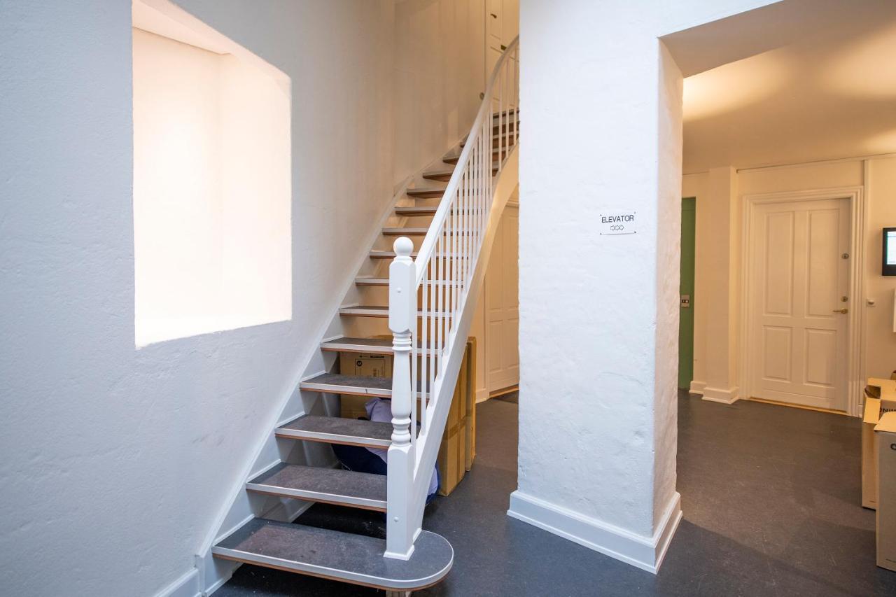 Town Hall Penthouse By Daniel&jacob's *