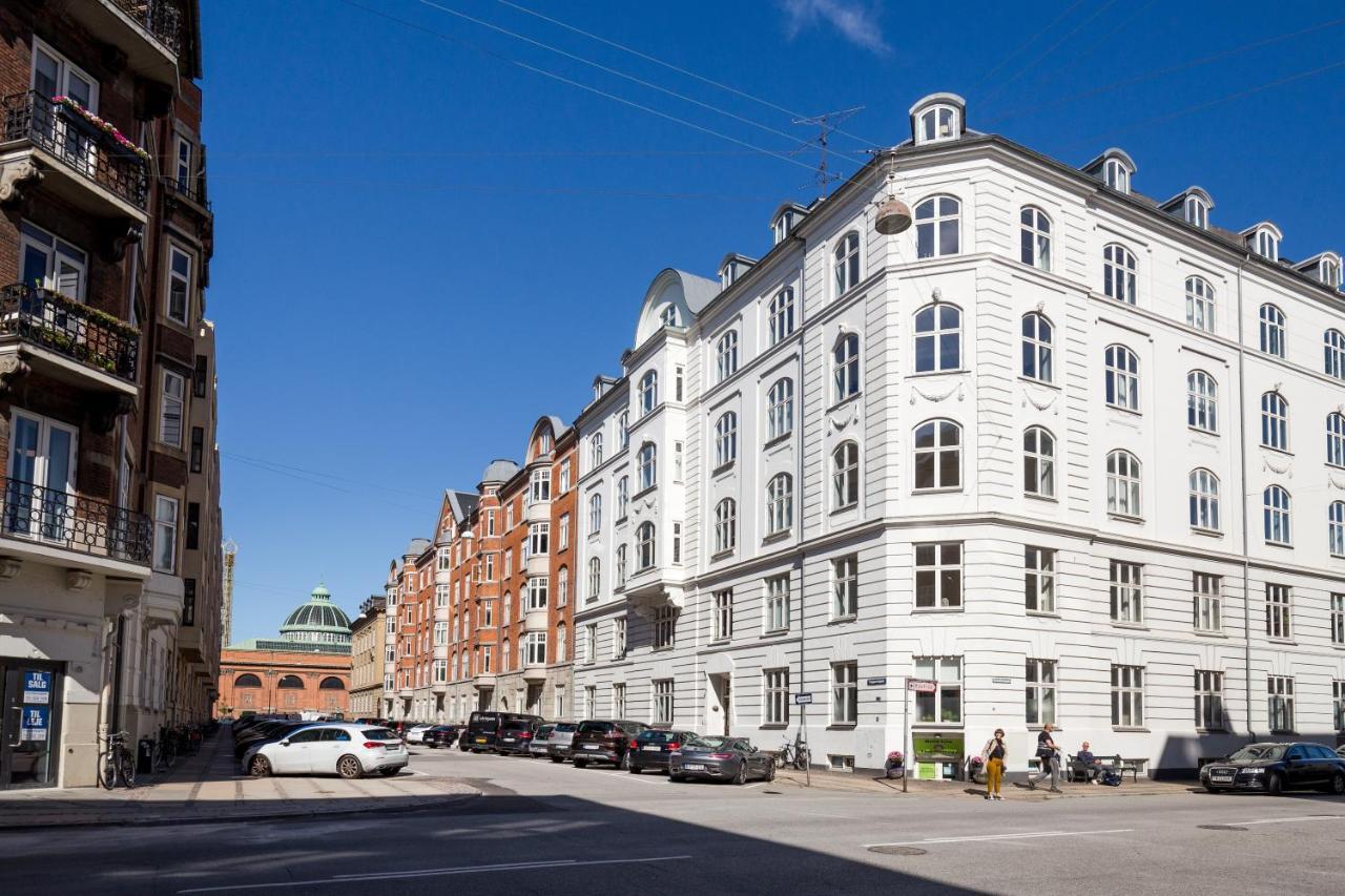 Apartment Lovely 3br Manor Flat 5 Min From Tivoli Gardens Copenhagen